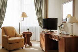 Гостиница Селигер Палас Осташков Люкс-4